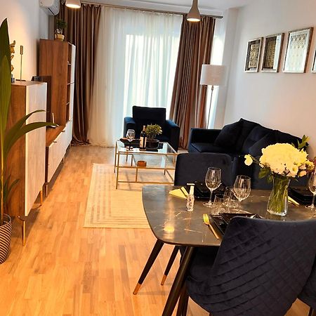 Cosy Stay Bucarest Esterno foto